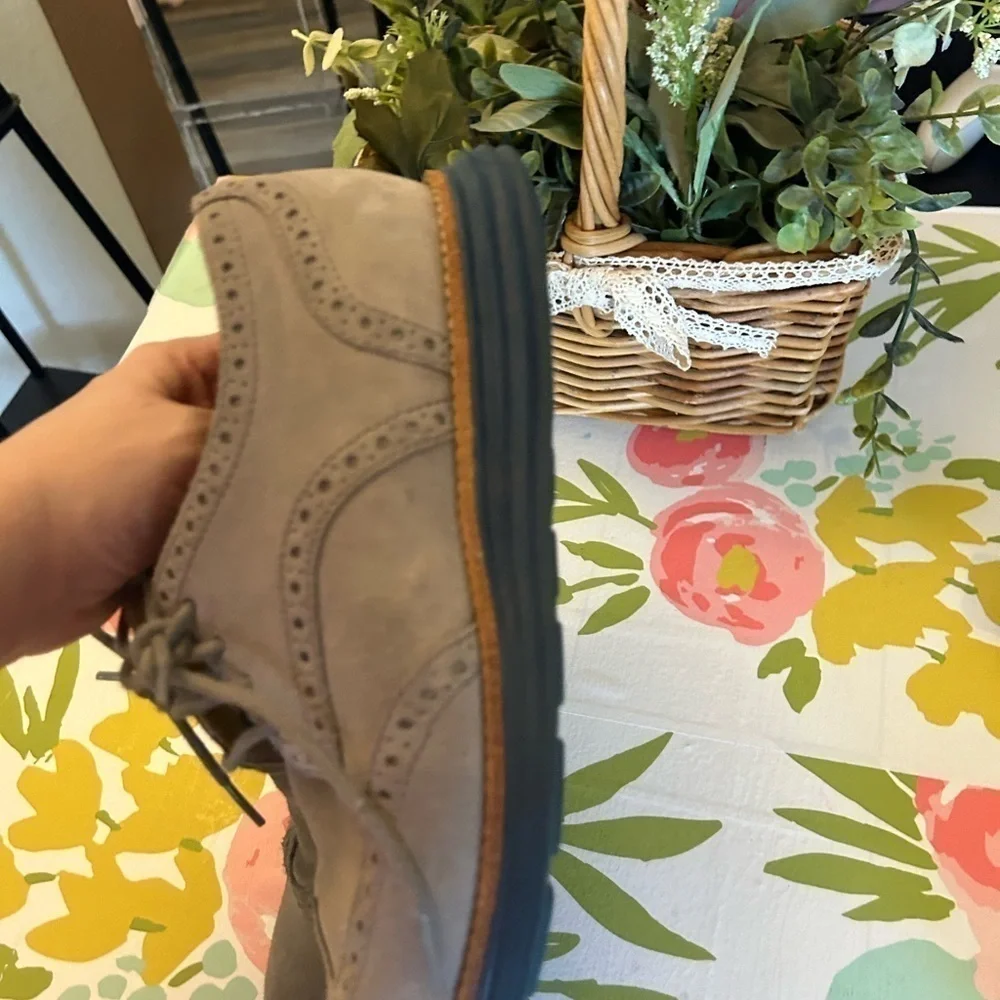 Cole Haan nice preowned